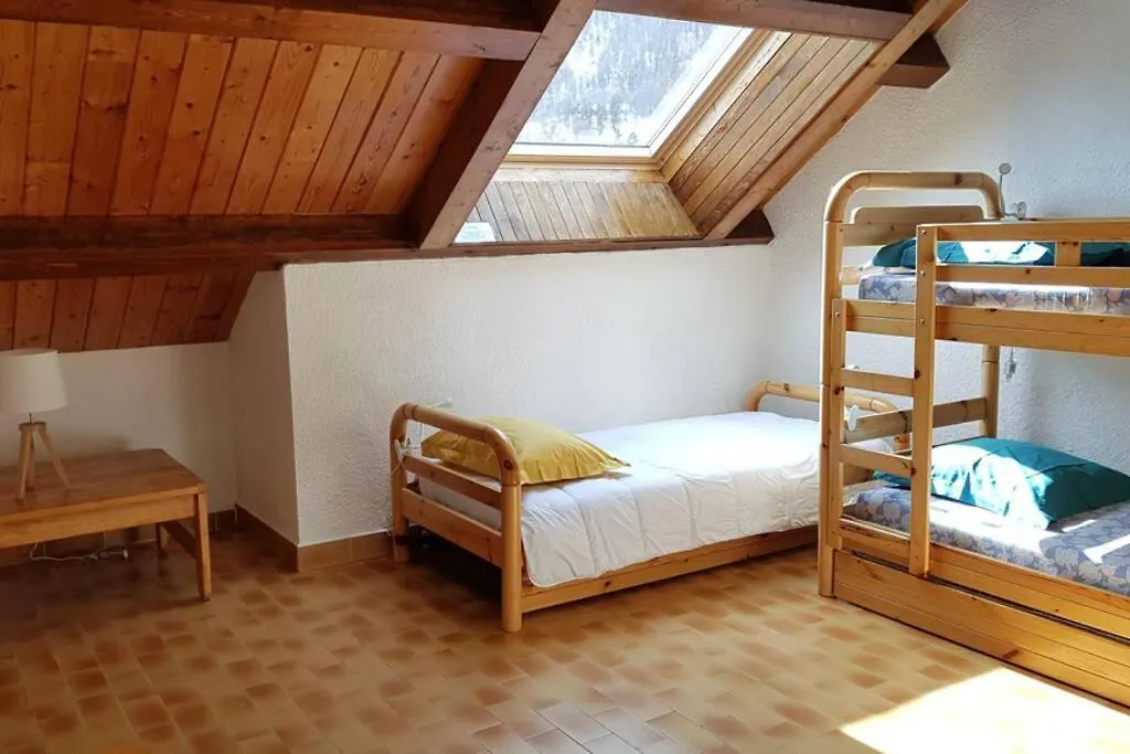 Appartement T3 60M2 A Briancon Dans Residence Calme Avec 7 Couchages