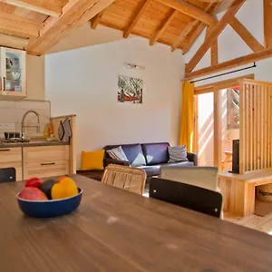  Ferienhaus Petit Montagne